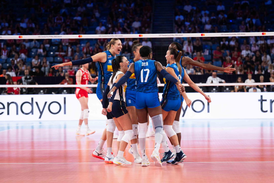 eurovolley,-l’italia-supera-la-polonia-3-1:-azzurre-in-finale-contro-la-turchia