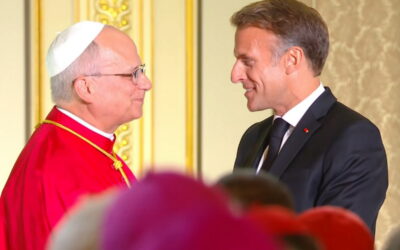 Papa Leone XIV in Francia, l’appello a Parigi: “Basta corsa agli armamenti, la pace non è un equilibrio di forze”