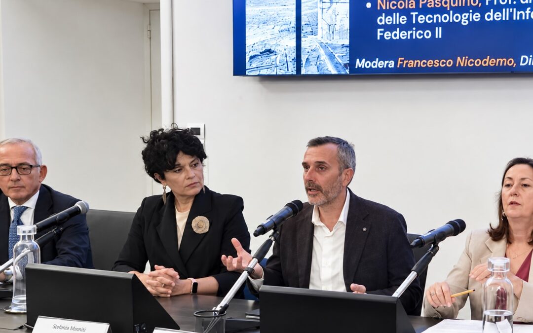 Napoli tra terra e mare, la sfida digitale passa da turismo, mobilità e sicurezza