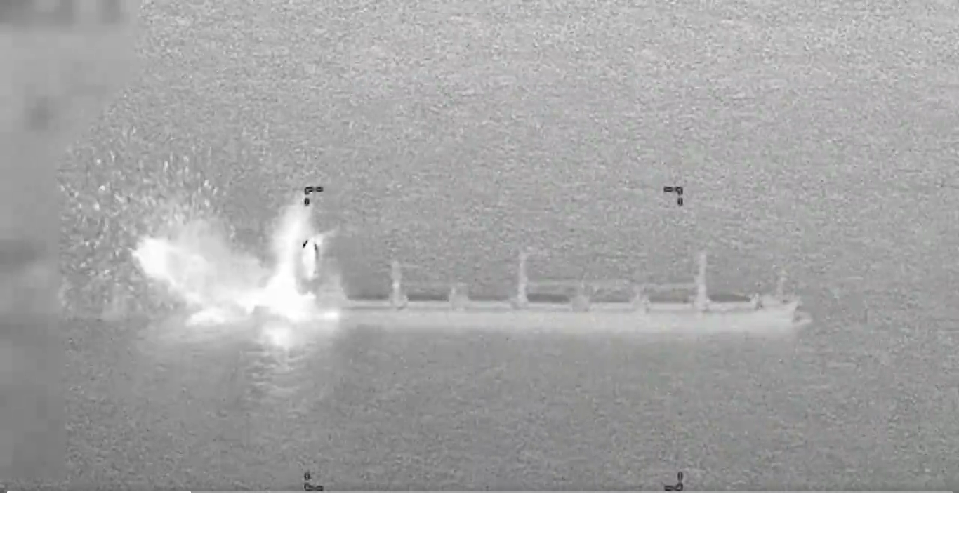 golfo-persico:-usa-colpiscono-petroliera-che-tentava-di-forzare-il-blocco-navale golfo-persico:-usa-colpiscono-petroliera-che-tentava-di-forzare-il-blocco-navale