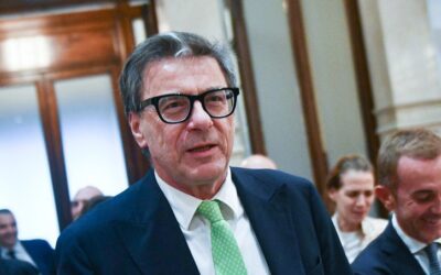 Manovra, Giorgetti in Parlamento: “Impossibile fare miracoli, la priorità è la credibilità dell’Italia sui mercati”