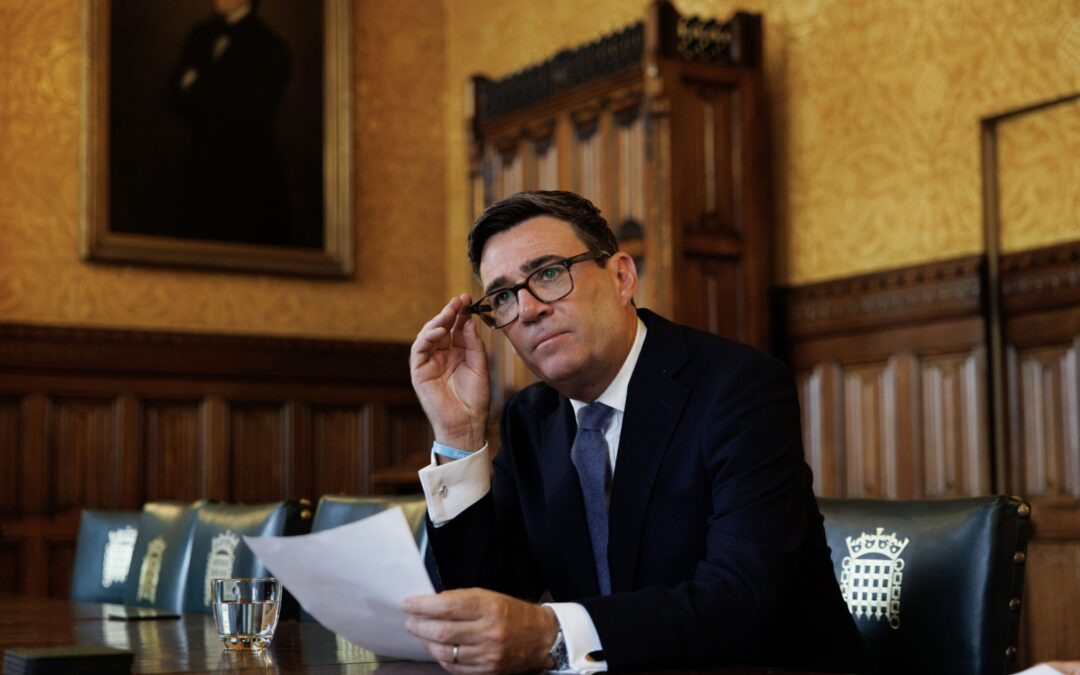 Burnham affonda la Brexit: “Riavvicinarsi all’Unione Europea è un dovere, la rottura ha fatto più male che bene”