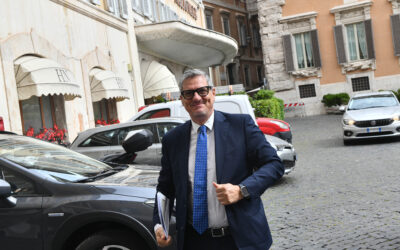 Cortei e disordini, Barachini: “Sui social un pericolo democratico. Ha ragione Crosetto, è guerra ibrida”