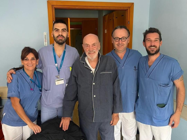 toni-capuozzo-annuncia-sui-social-la-sua-battaglia:-“ho-un-tumore,-provero-ad-affrontarlo” toni-capuozzo-annuncia-sui-social-la-sua-battaglia:-“ho-un-tumore,-provero-ad-affrontarlo”