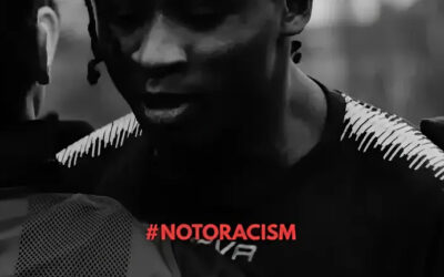 Calcio dilettantistico, insulto razzista in campo: la squadra abbandona il match per protesta e perde a tavolino
