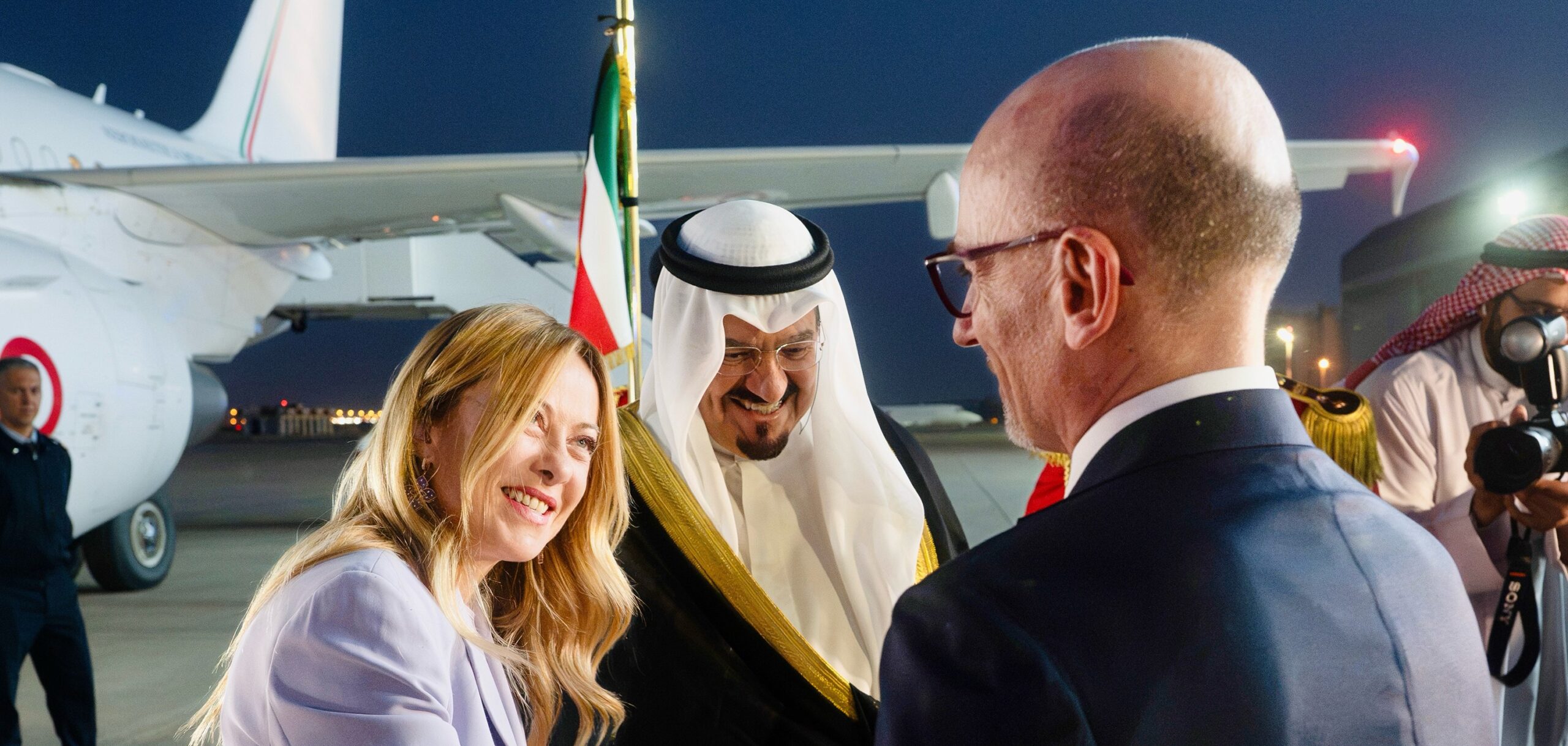meloni-in-kuwait-dall’emiro:-al-centro-del-vertice-cooperazione-su-difesa,-energia-e-crisi-mediorientali meloni-in-kuwait-dall’emiro:-al-centro-del-vertice-cooperazione-su-difesa,-energia-e-crisi-mediorientali
