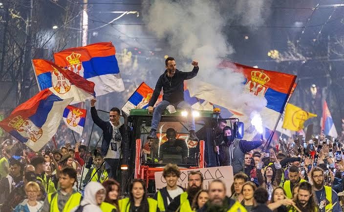 serbia:-finita-l’epoca-vucic serbia:-finita-l’epoca-vucic