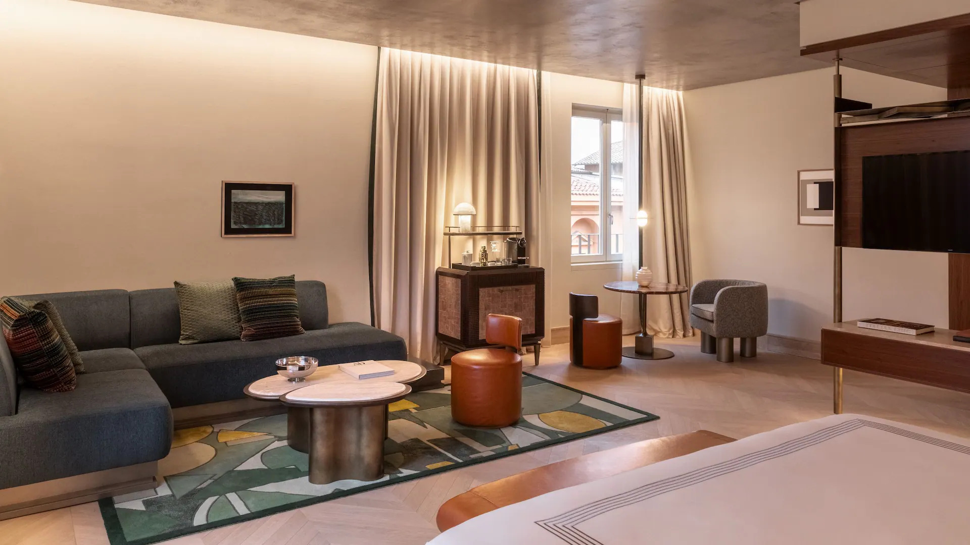 hyatt-fa-il-suo-esordio-in-italia-con-il-thompson-rome:-aperto-l’hotel-da-69-camere-in-via-delle-botteghe-oscure hyatt-fa-il-suo-esordio-in-italia-con-il-thompson-rome:-aperto-l’hotel-da-69-camere-in-via-delle-botteghe-oscure