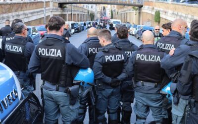 Sciopero nazionale: a Roma 8 fermati dopo le cariche al Colosseo e a Testaccio